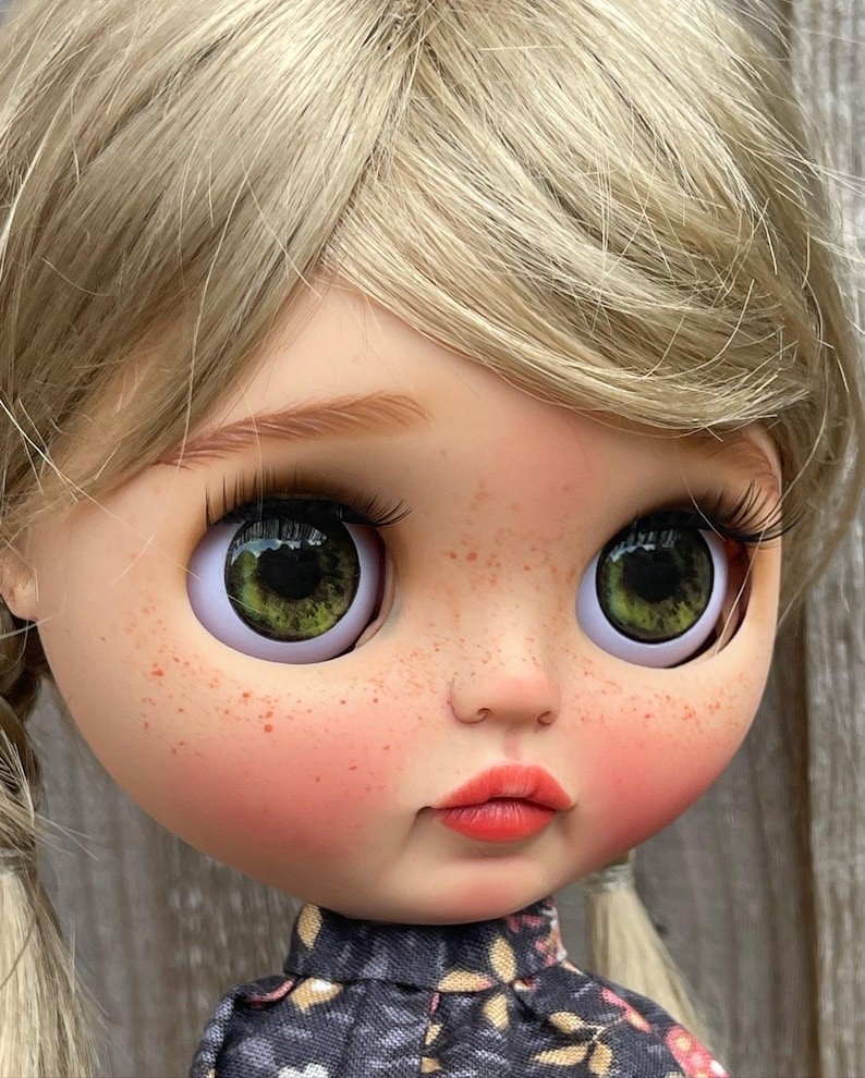Monroe – Custom Blythe Doll One-Of-A-Kind OOAK Custom OOAK Blythe Doll