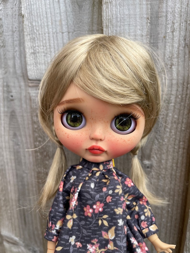 Monroe – Custom Blythe Doll One-Of-A-Kind OOAK Custom OOAK Blythe Doll