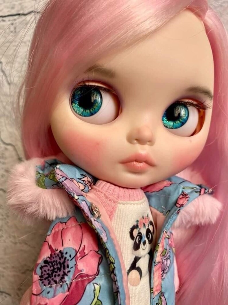 Sierra – Custom Blythe Doll One-Of-A-Kind OOAK Custom OOAK Blythe Doll
