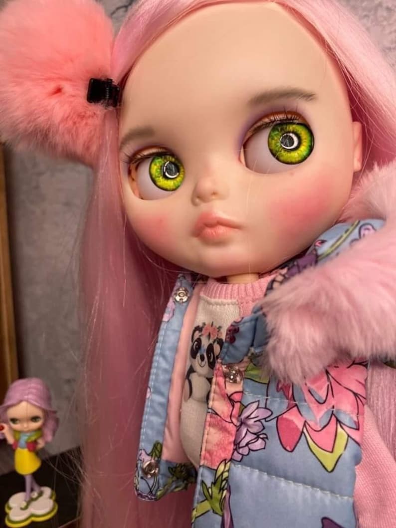 Sierra – Custom Blythe Doll One-Of-A-Kind OOAK Custom OOAK Blythe Doll