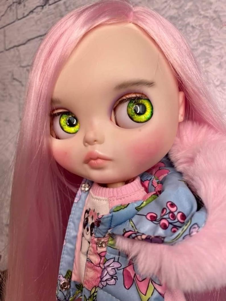 Sierra – Custom Blythe Doll One-Of-A-Kind OOAK Custom OOAK Blythe Doll