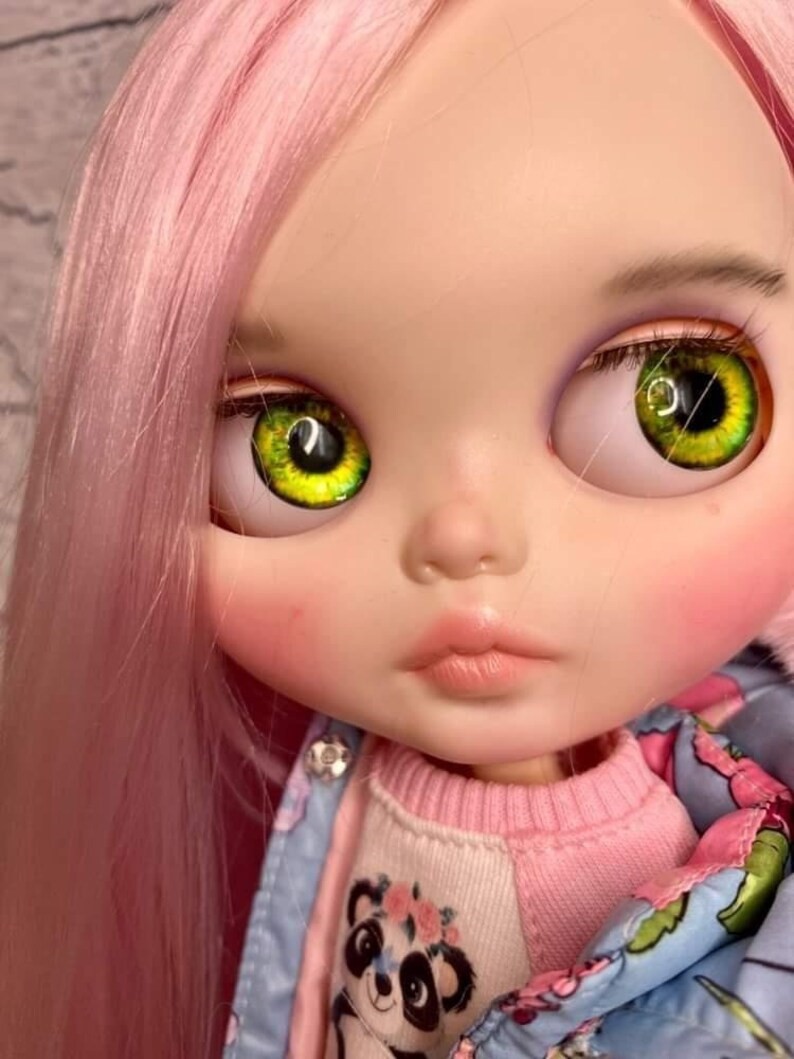 Sierra – Custom Blythe Doll One-Of-A-Kind OOAK Custom OOAK Blythe Doll