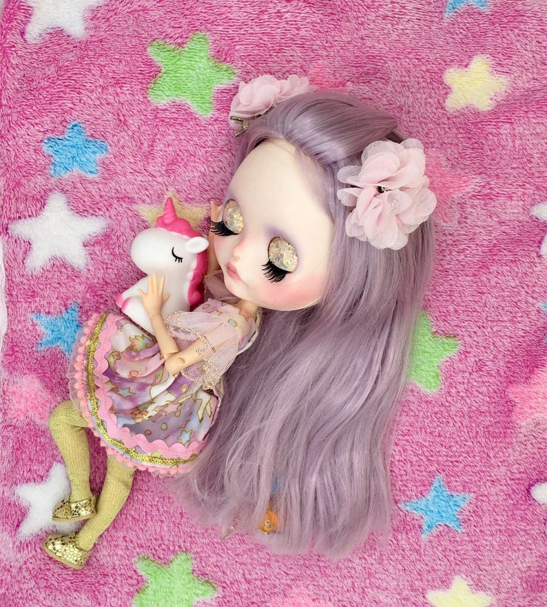 Chloe – Custom Blythe Doll One-Of-A-Kind OOAK Sold-out OOAK Dolls