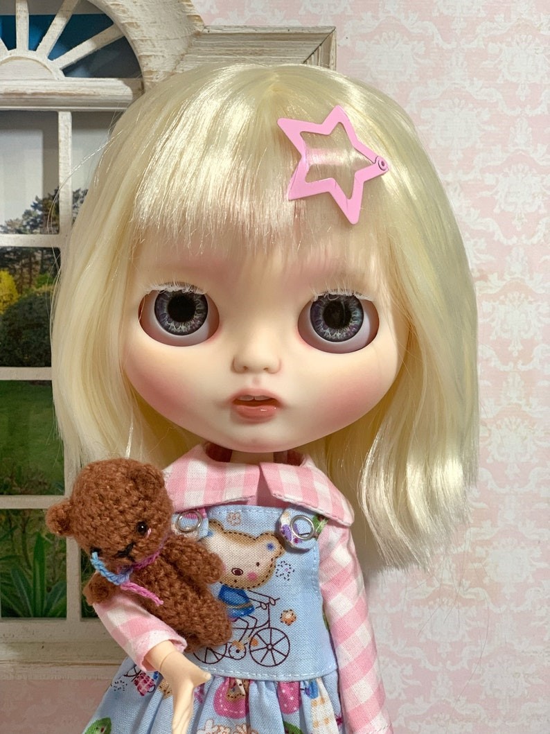 Alexandra – Custom Blythe Doll One-Of-A-Kind OOAK Custom OOAK Blythe Doll