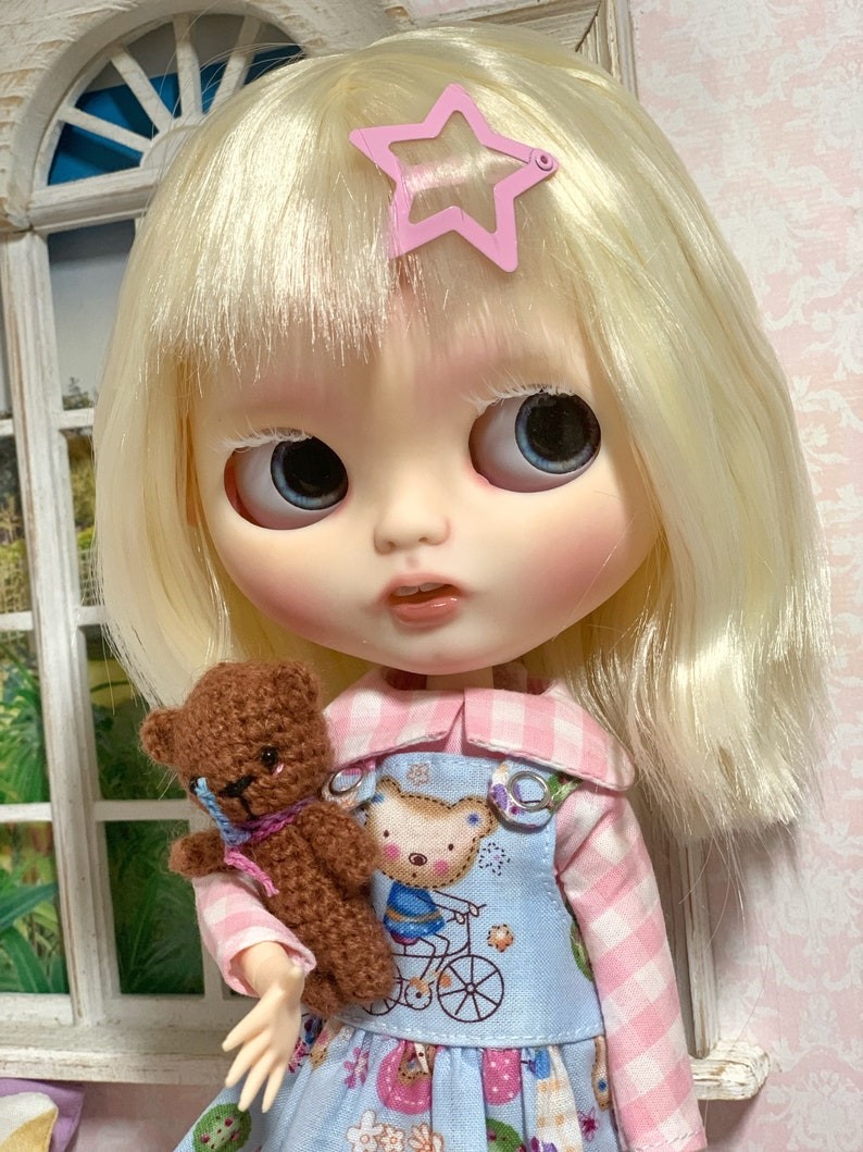 Alexandra – Custom Blythe Doll One-Of-A-Kind OOAK Custom OOAK Blythe Doll