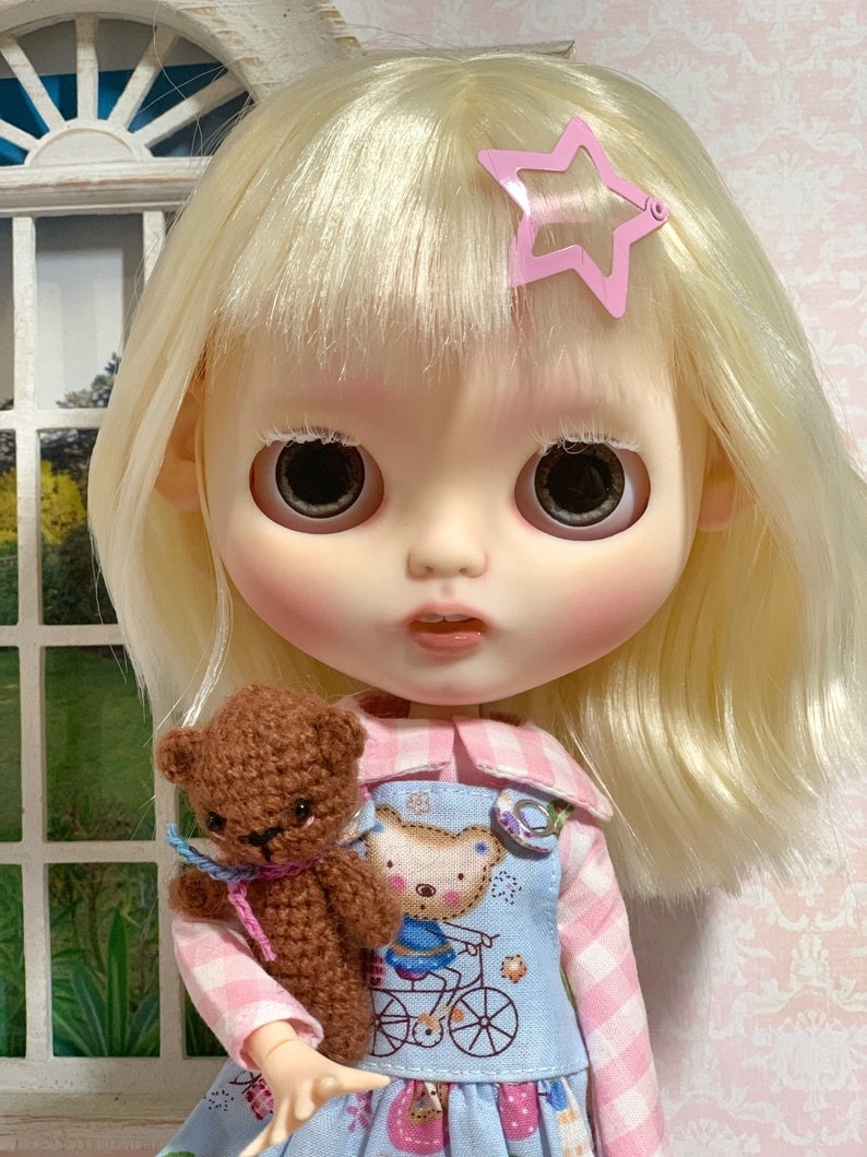 Alexandra – Custom Blythe Doll One-Of-A-Kind OOAK Custom OOAK Blythe Doll