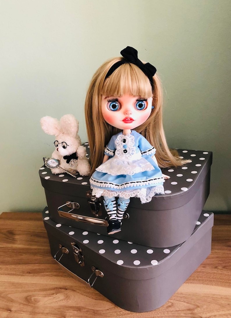 Amaris – Custom Blythe Doll One-Of-A-Kind OOAK Custom OOAK Blythe Doll