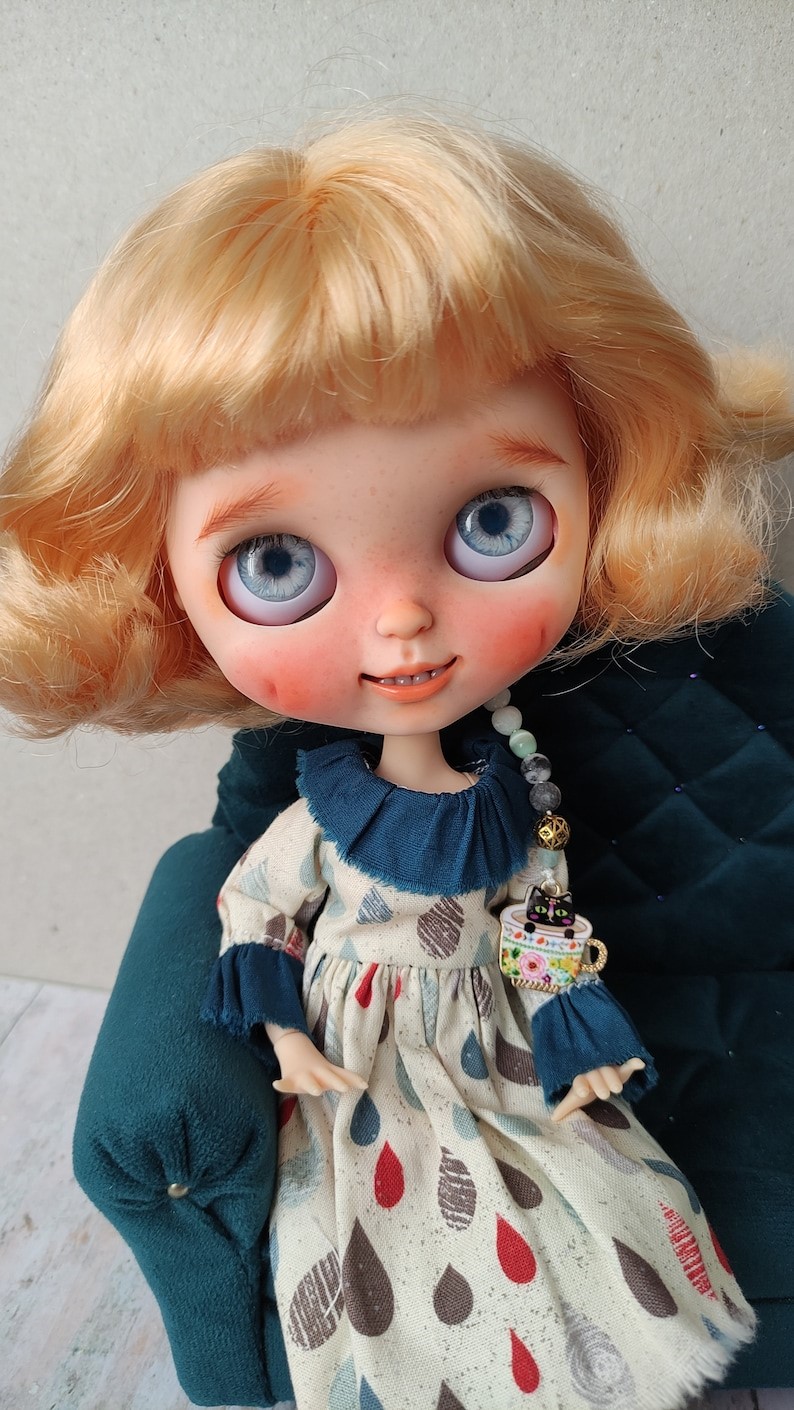 Annabella – Custom Blythe Doll One-Of-A-Kind OOAK Custom OOAK Blythe Doll