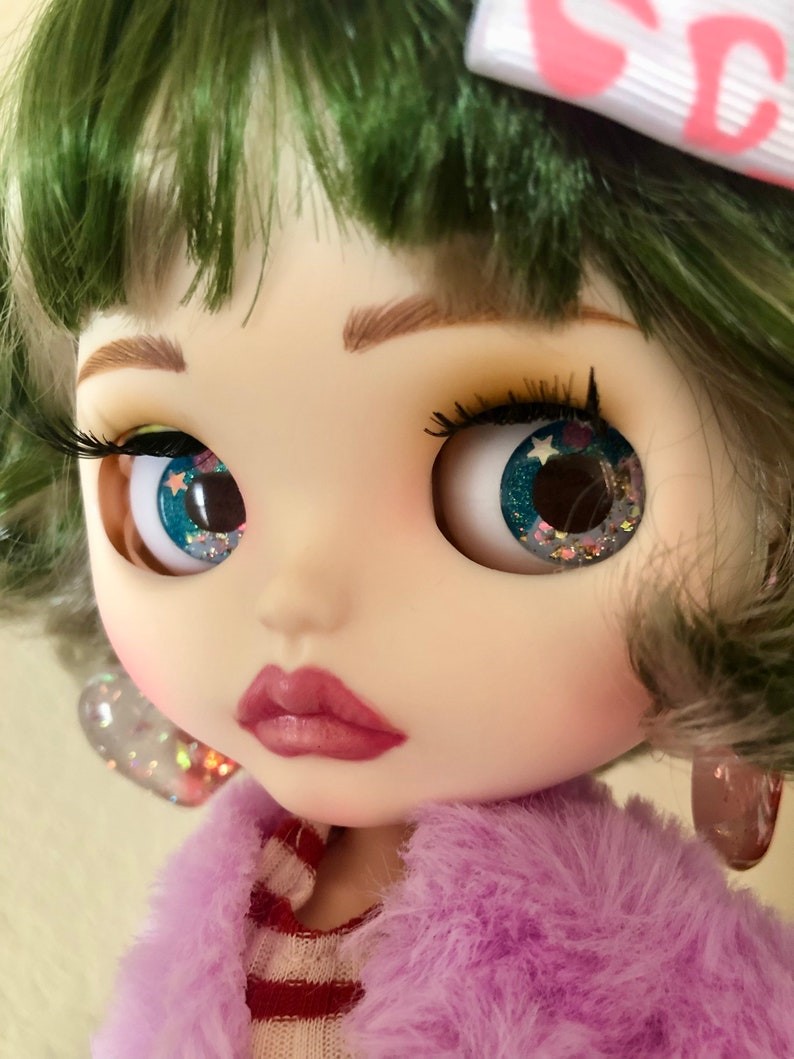 Avery – Custom Blythe Doll One-Of-A-Kind OOAK Custom OOAK Blythe Doll
