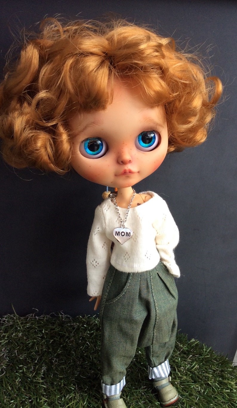 Billie – Custom Blythe Doll One-Of-A-Kind OOAK Custom OOAK Blythe Doll