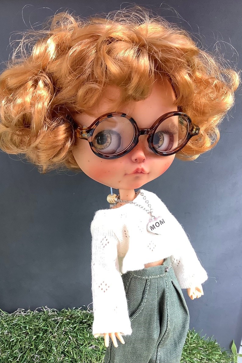 Billie – Custom Blythe Doll One-Of-A-Kind OOAK Custom OOAK Blythe Doll