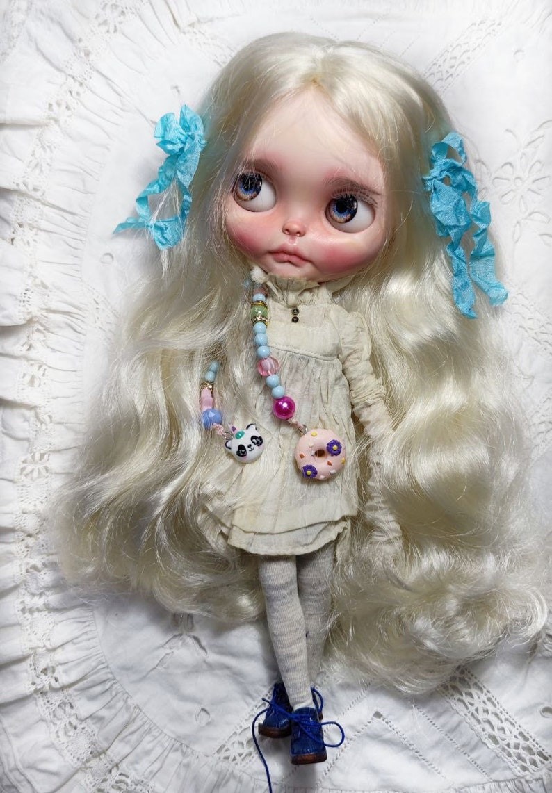 Clarissa – Custom Blythe Doll One-Of-A-Kind OOAK Custom OOAK Blythe Doll