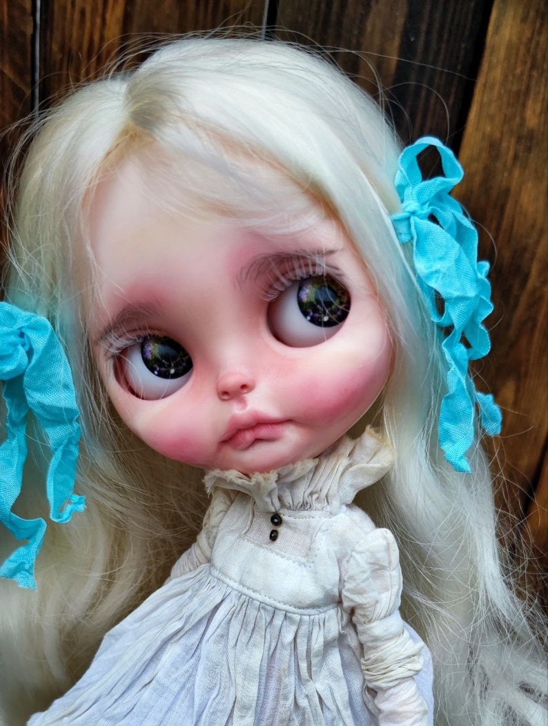 Clarissa – Custom Blythe Doll One-Of-A-Kind OOAK Custom OOAK Blythe Doll