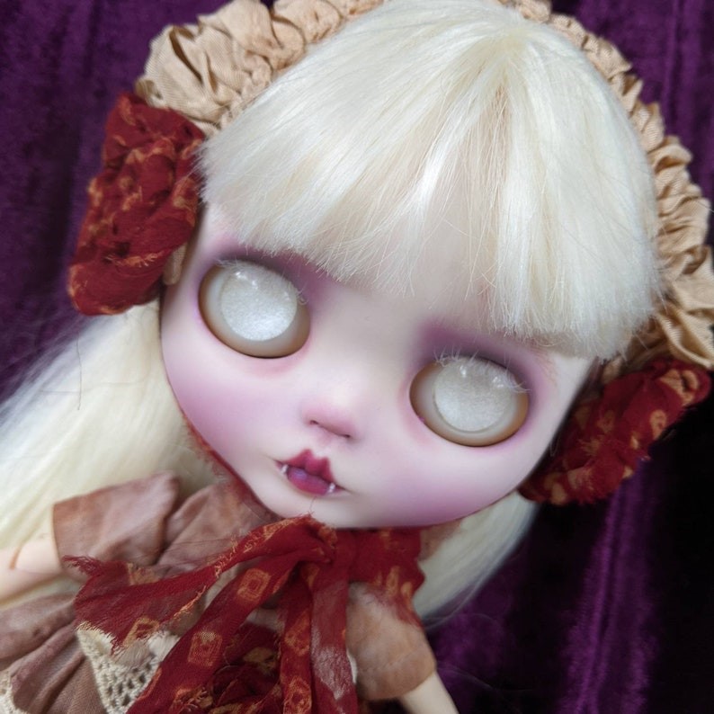 Emily – Custom Blythe Doll One-Of-A-Kind OOAK Custom OOAK Blythe Doll