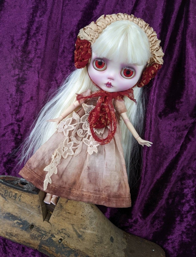 Emily – Custom Blythe Doll One-Of-A-Kind OOAK Custom OOAK Blythe Doll