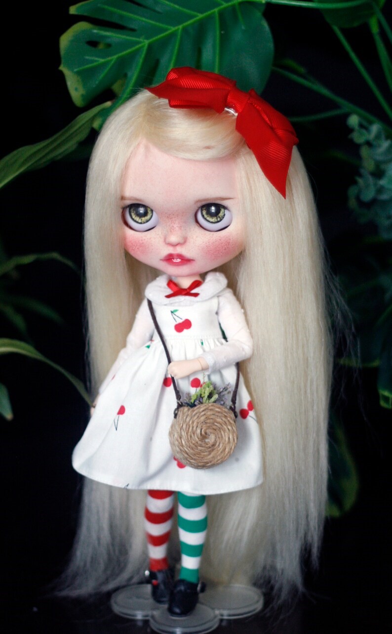 Haylee – Custom Blythe Doll One-Of-A-Kind OOAK Custom OOAK Blythe Doll