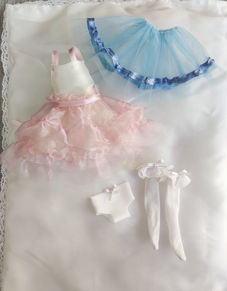 Iliana – Custom Blythe Doll One-Of-A-Kind OOAK Custom OOAK Blythe Doll