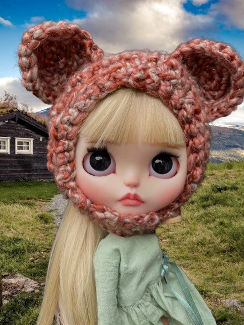 Katherine – Custom Blythe Doll One-Of-A-Kind OOAK Custom OOAK Blythe Doll