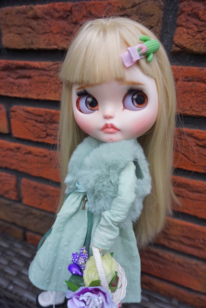 Katherine – Custom Blythe Doll One-Of-A-Kind OOAK Custom OOAK Blythe Doll
