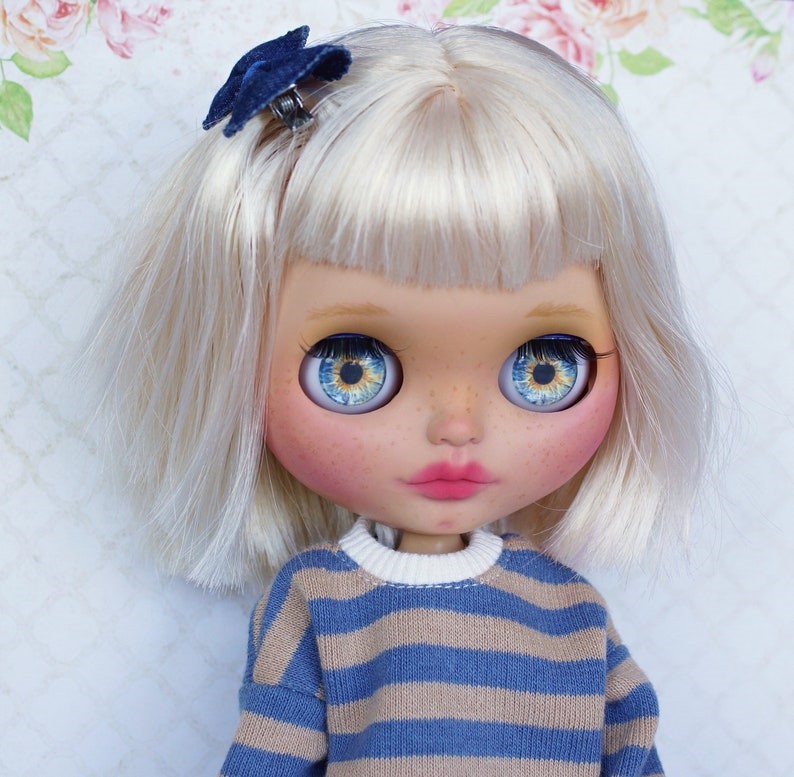 Kiera – Custom Blythe Bambola unica nel suo genere OOAK Custom OOAK Blythe Bambola