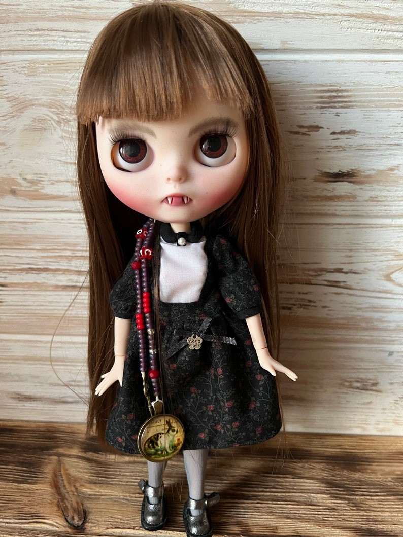 Kylie – Custom Blythe Doll One-Of-A-Kind OOAK Custom OOAK Blythe Doll