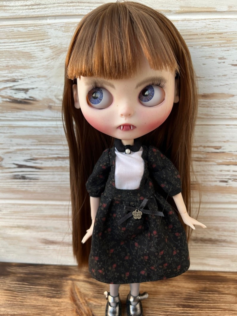 Kylie – Custom Blythe Doll One-Of-A-Kind OOAK Custom OOAK Blythe Doll