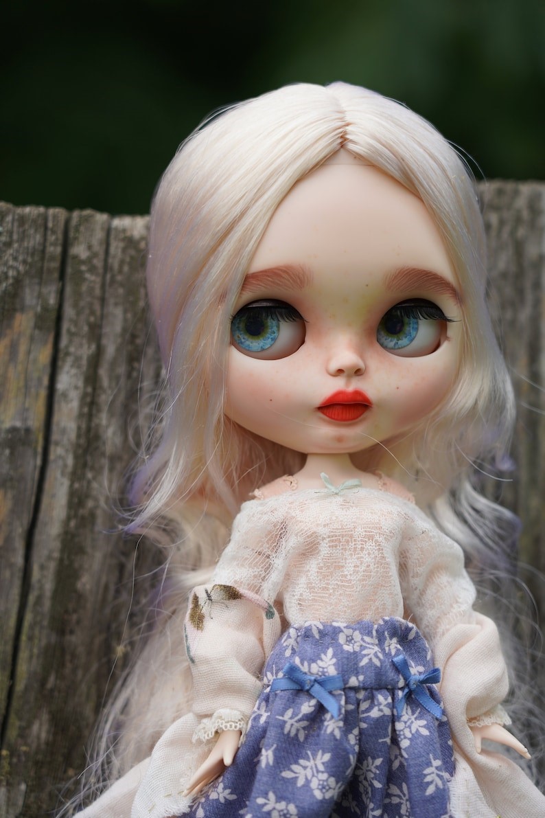 Leilani – Custom Blythe Doll One-Of-A-Kind OOAK Custom OOAK Blythe Doll