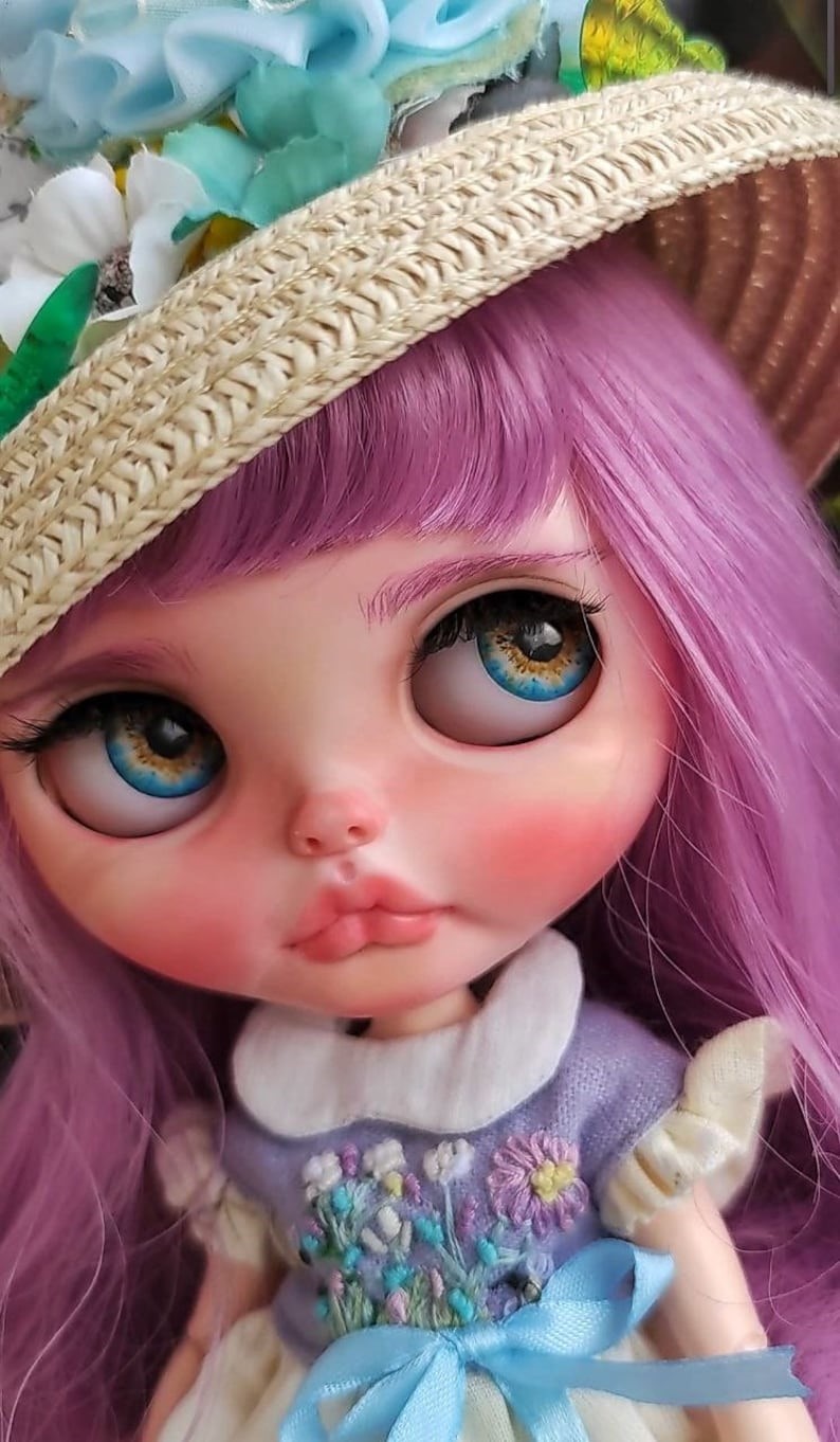Loretta – Custom Blythe Doll One-Of-A-Kind OOAK Custom OOAK Blythe Doll