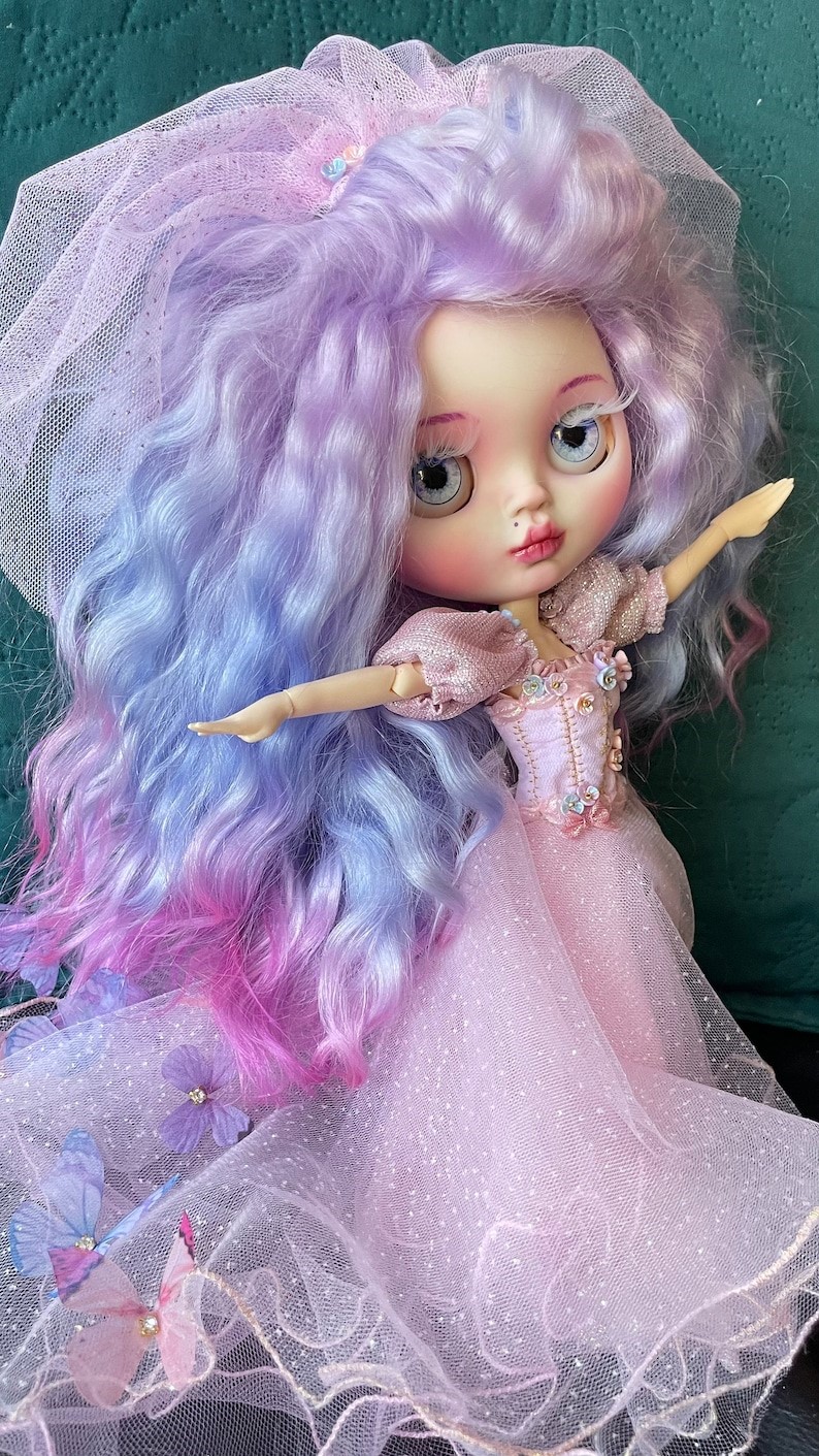 Luisa – Custom Blythe Doll One-Of-A-Kind OOAK Custom OOAK Blythe Doll