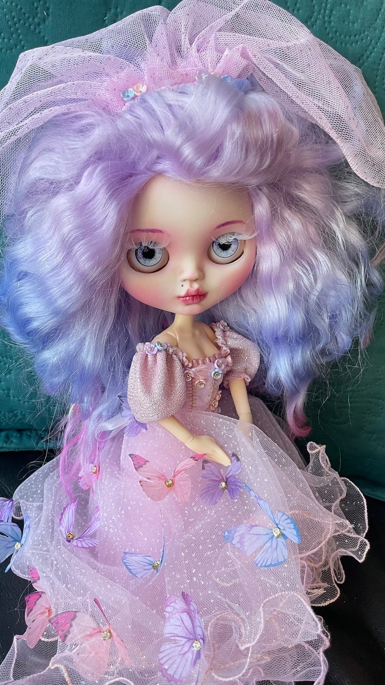 Luisa – Custom Blythe Doll One-Of-A-Kind OOAK Custom OOAK Blythe Doll