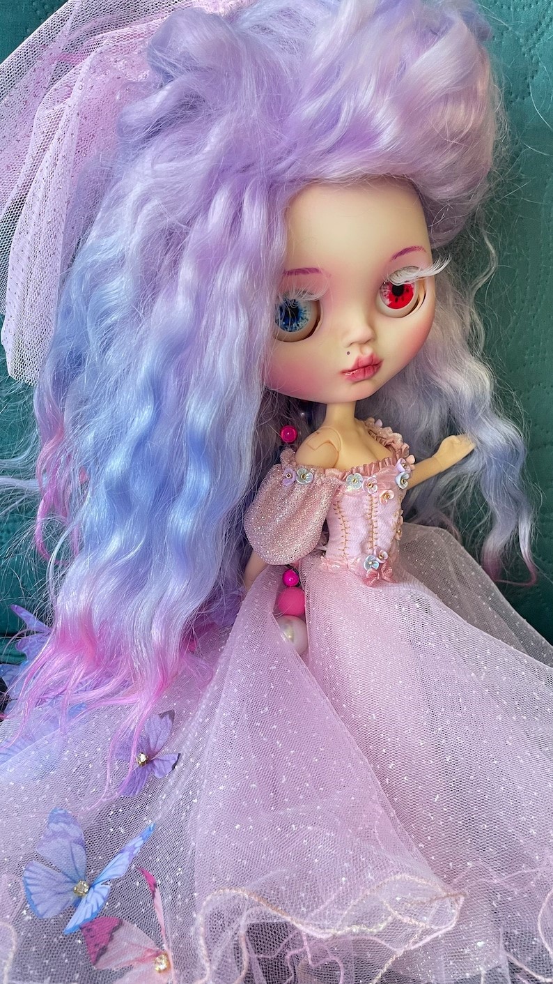 Luisa – Custom Blythe Doll One-Of-A-Kind OOAK Custom OOAK Blythe Doll