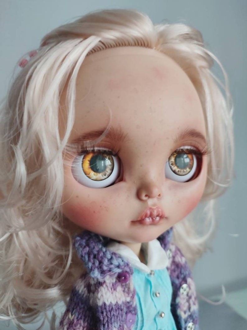 Nataly – Custom Blythe Doll One-Of-A-Kind OOAK Custom OOAK Blythe Doll