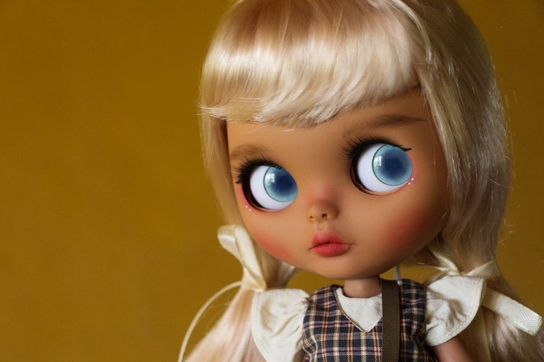 Paola – Custom Blythe Doll One-Of-A-Kind OOAK Custom OOAK Blythe Doll