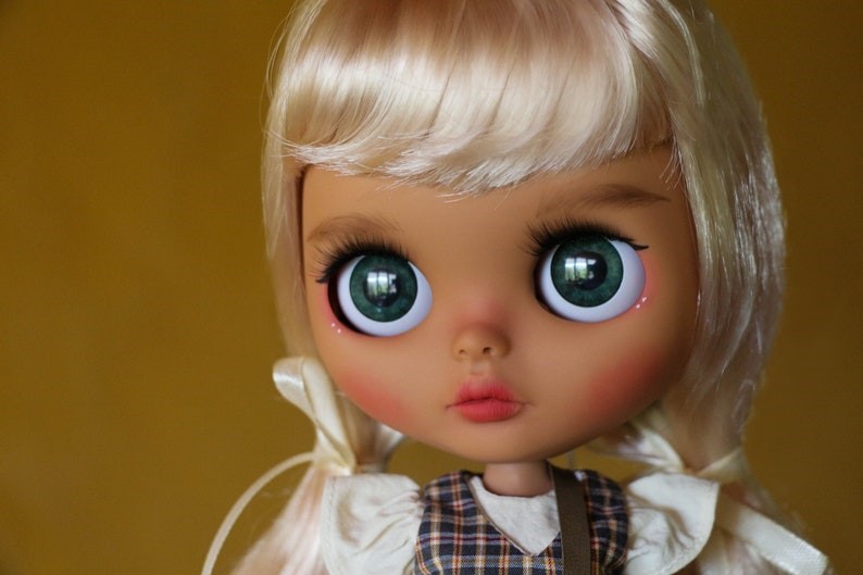 Paola – Custom Blythe Doll One-Of-A-Kind OOAK Custom OOAK Blythe Doll