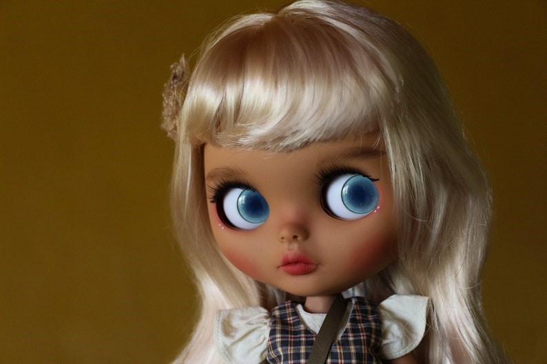 Paola – Custom Blythe Doll One-Of-A-Kind OOAK Custom OOAK Blythe Doll