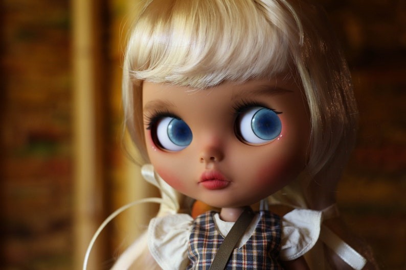 Paola – Custom Blythe Doll One-Of-A-Kind OOAK Custom OOAK Blythe Doll