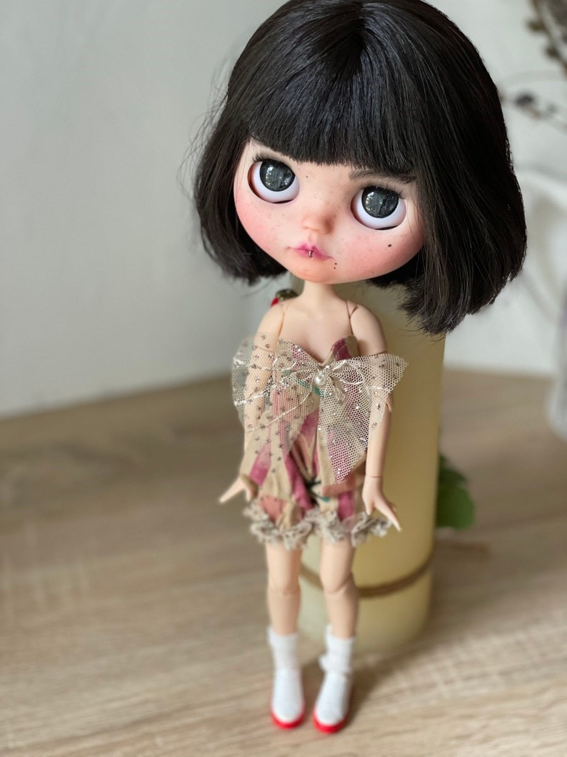 Reese – Custom Blythe Doll One-Of-A-Kind OOAK Custom OOAK Blythe Doll