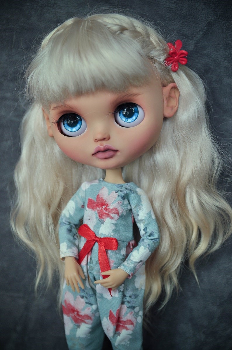 Sonia – Custom Blythe Doll One-Of-A-Kind OOAK Custom OOAK Blythe Doll
