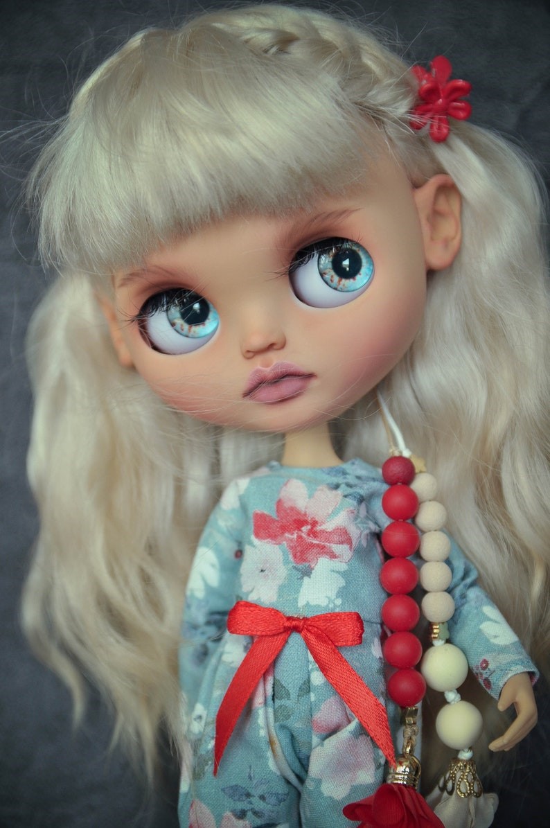 Sonia – Custom Blythe Doll One-Of-A-Kind OOAK Custom OOAK Blythe Doll