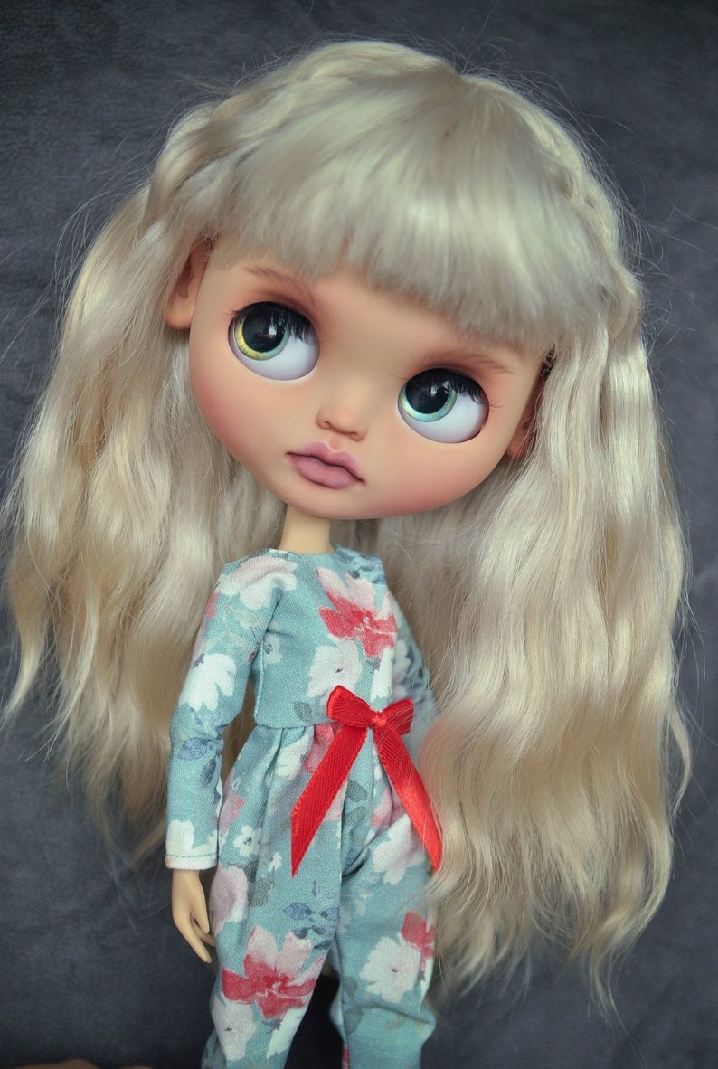 Sonia – Custom Blythe Doll One-Of-A-Kind OOAK Custom OOAK Blythe Doll