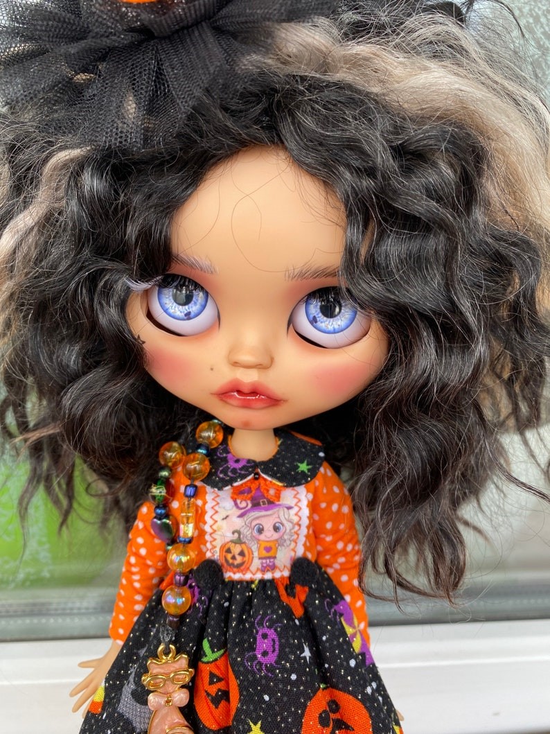 Valeria – Custom Blythe Doll One-Of-A-Kind OOAK Custom OOAK Blythe Doll