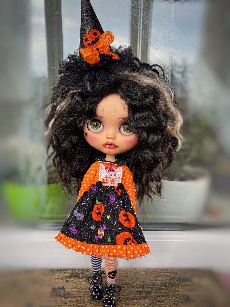 Valeria – Custom Blythe Doll One-Of-A-Kind OOAK Custom OOAK Blythe Doll
