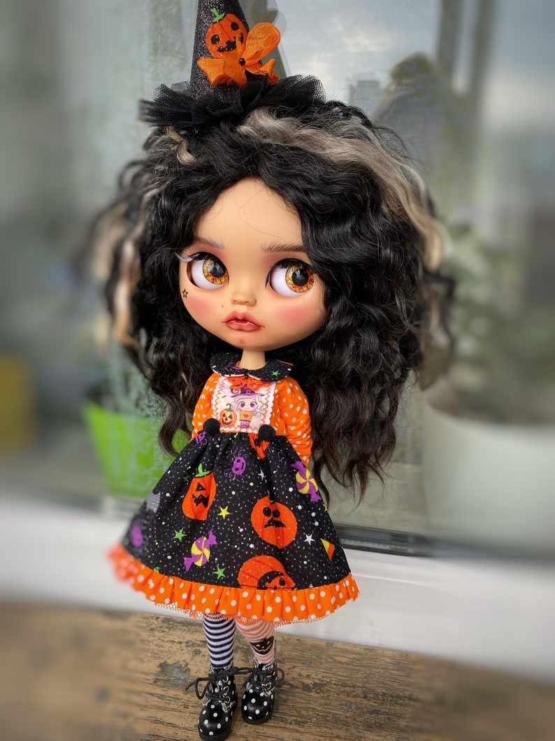 Valeria – Custom Blythe Doll One-Of-A-Kind OOAK Custom OOAK Blythe Doll