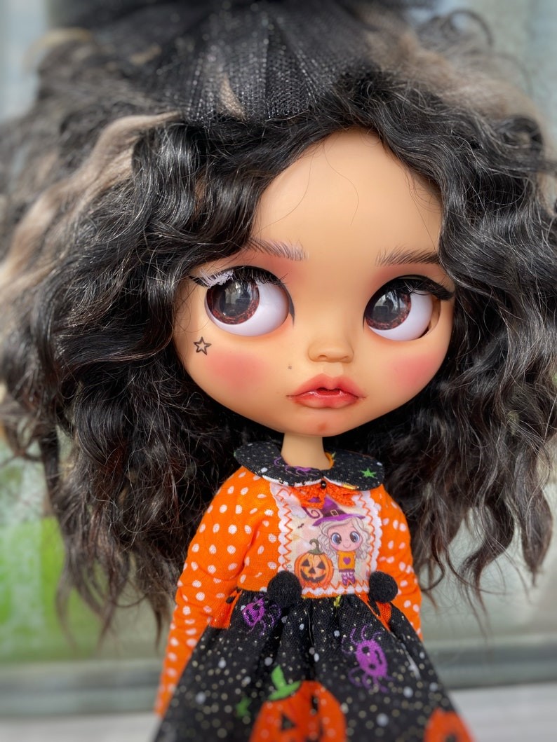 Valeria – Custom Blythe Doll One-Of-A-Kind OOAK Custom OOAK Blythe Doll