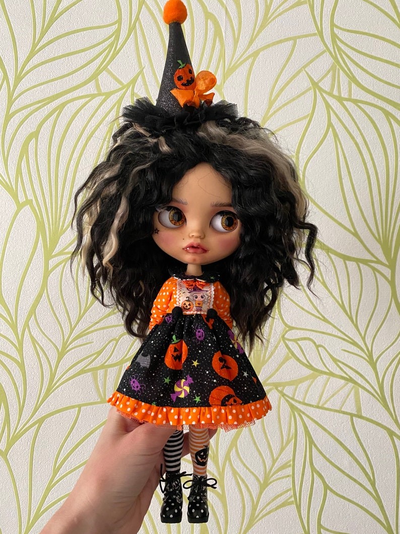 Valeria – Custom Blythe Doll One-Of-A-Kind OOAK Custom OOAK Blythe Doll