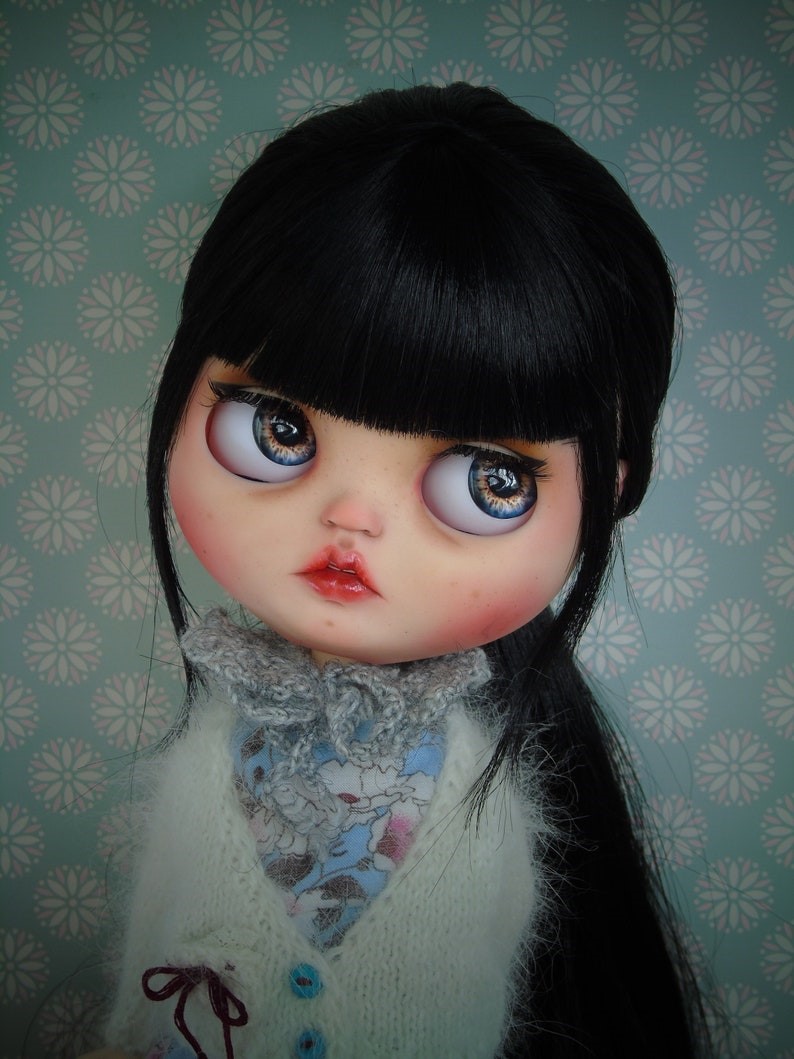Zoie – Custom Blythe Doll One-Of-A-Kind OOAK Custom OOAK Blythe Doll