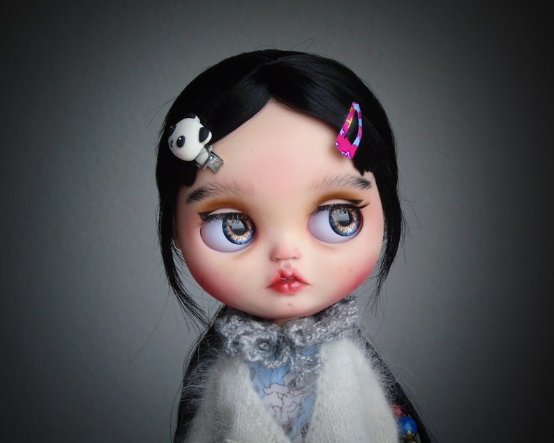Zoie – Custom Blythe Doll One-Of-A-Kind OOAK Custom OOAK Blythe Doll
