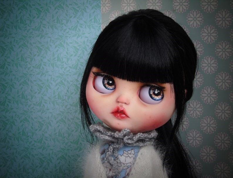 Zoie – Custom Blythe Doll One-Of-A-Kind OOAK Custom OOAK Blythe Doll