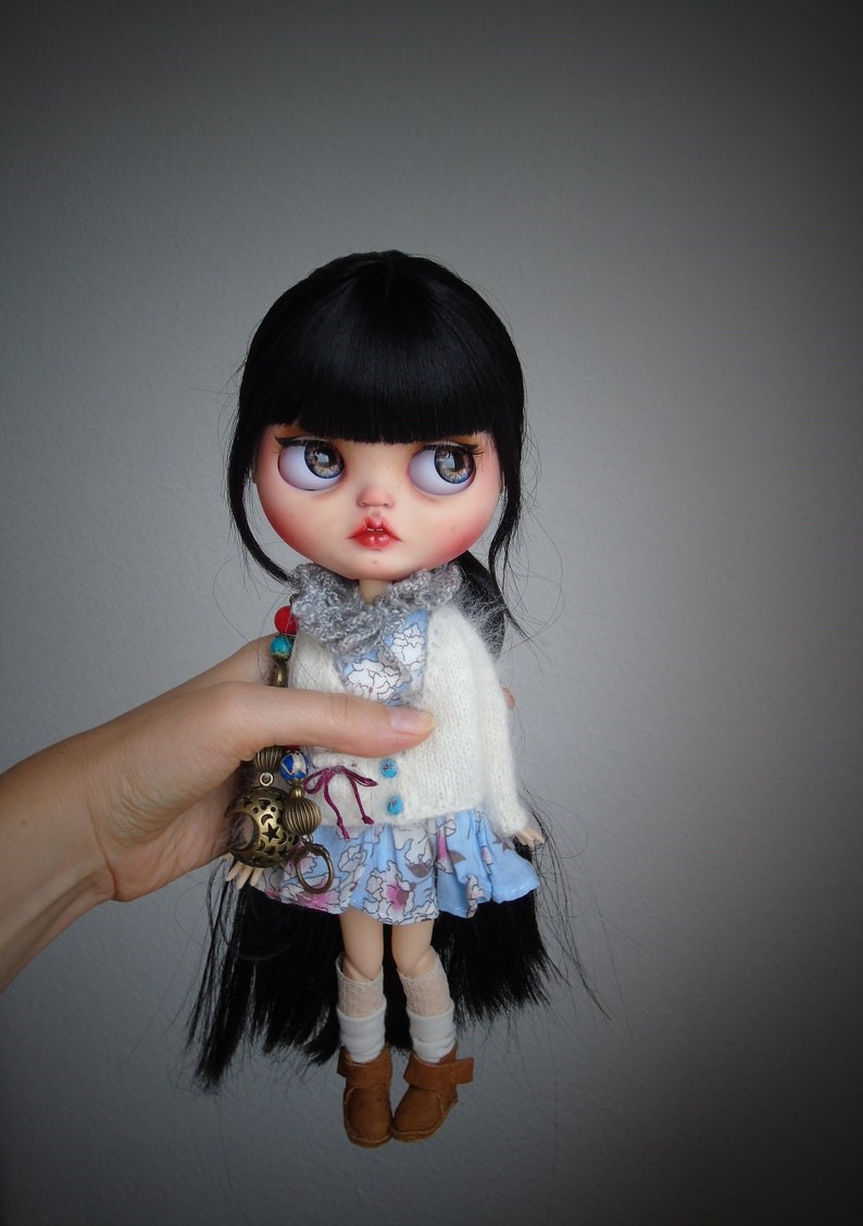 Zoie – Custom Blythe Doll One-Of-A-Kind OOAK Custom OOAK Blythe Doll