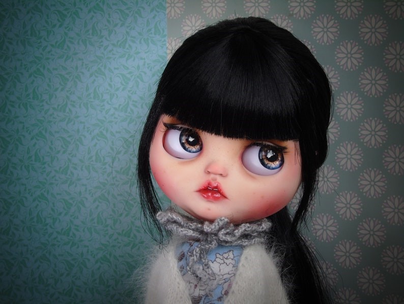 Zoie – Custom Blythe Doll One-Of-A-Kind OOAK Custom OOAK Blythe Doll